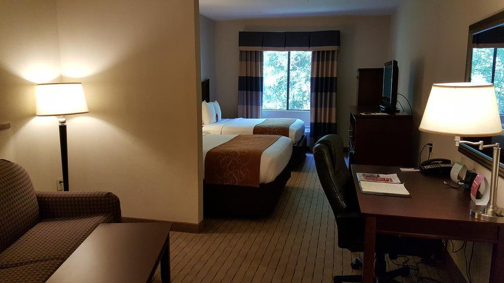 Comfort Suites Mobile West Tillmans Corner Buitenkant foto