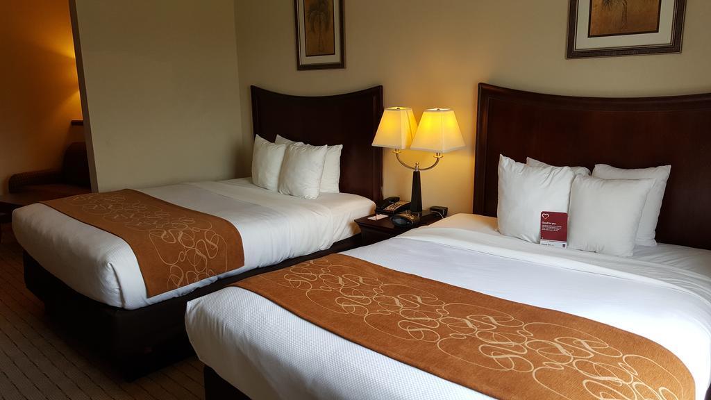 Comfort Suites Mobile West Tillmans Corner Buitenkant foto