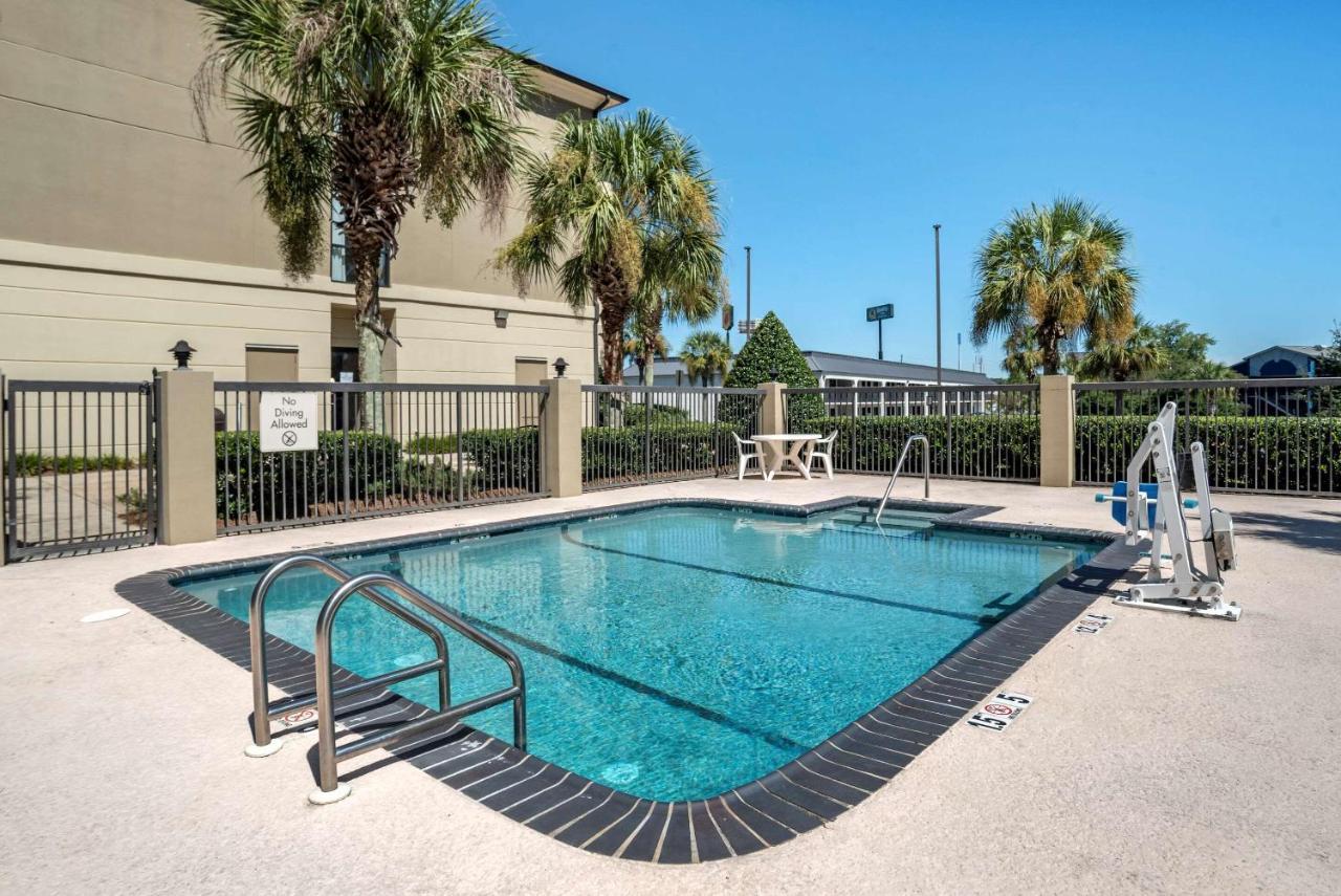 Comfort Suites Mobile West Tillmans Corner Buitenkant foto