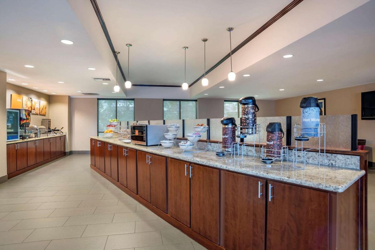 Comfort Suites Mobile West Tillmans Corner Buitenkant foto